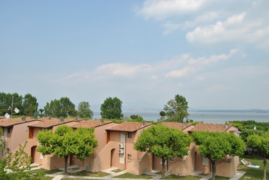 Residence Villaggio Tiglio Sirmione Exterior photo