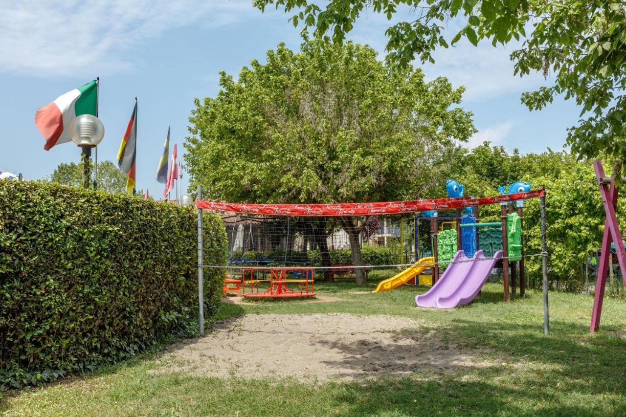 Residence Villaggio Tiglio Sirmione Exterior photo